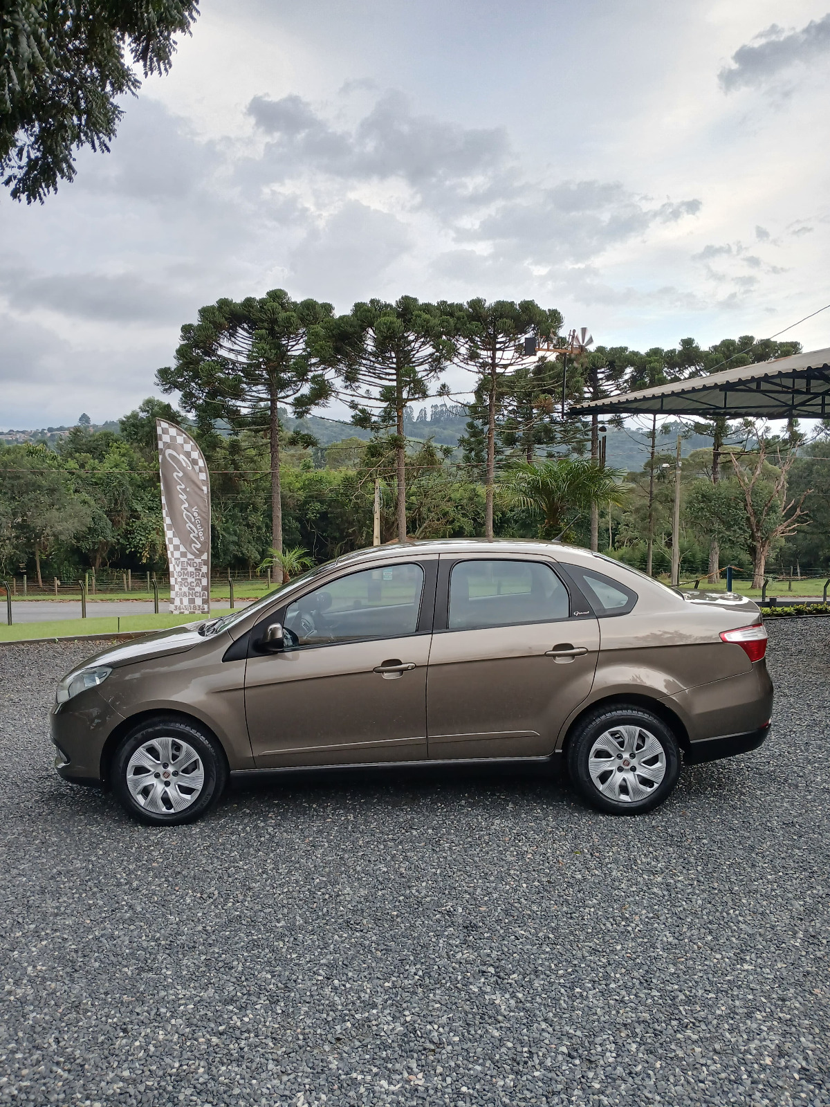 Fiat Grand Siena 1.4 Attractive - Ano 2016