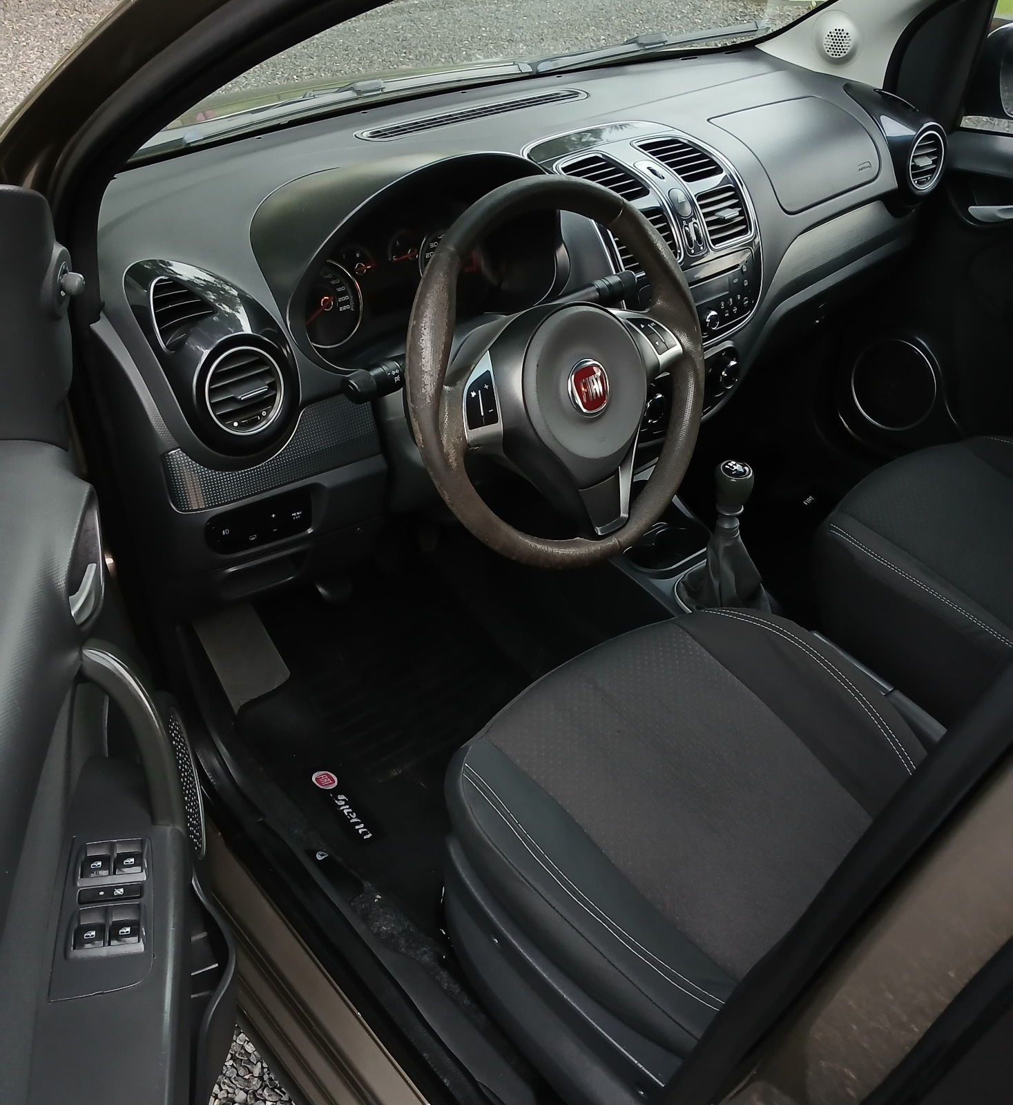 Fiat Grand Siena 1.4 Attractive - Ano 2016