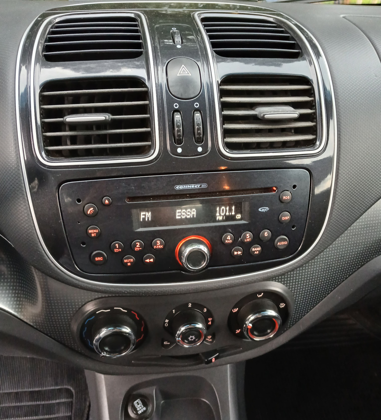 Fiat Grand Siena 1.4 Attractive - Ano 2016
