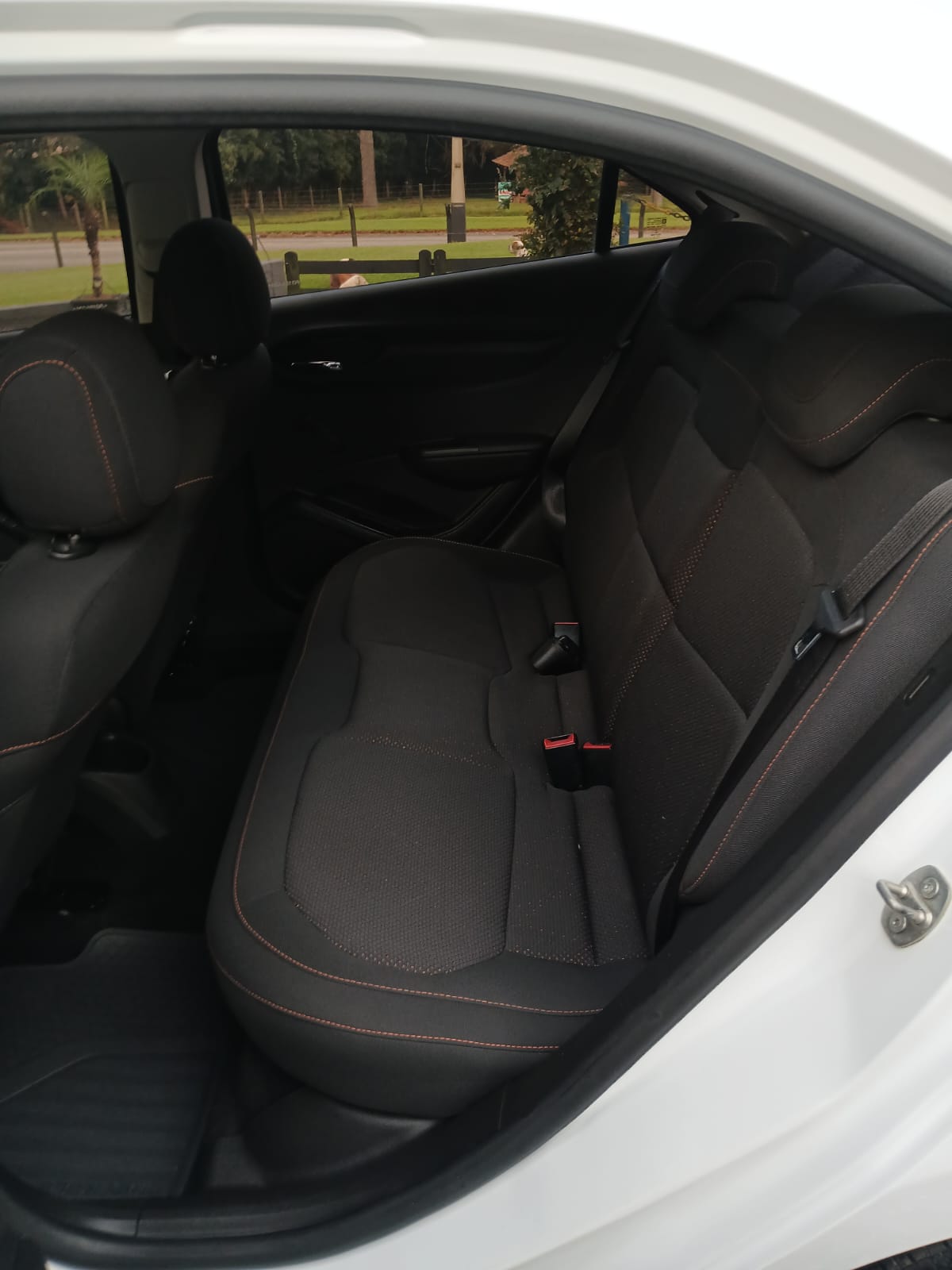 Onix 1.4 Lt 2015 - Completo E Econômico!