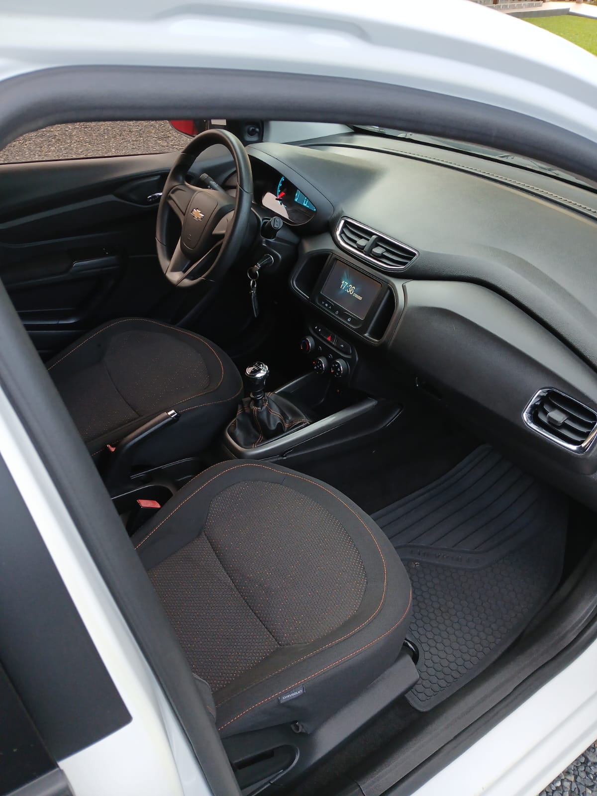 Onix 1.4 Lt 2015 - Completo E Econômico!