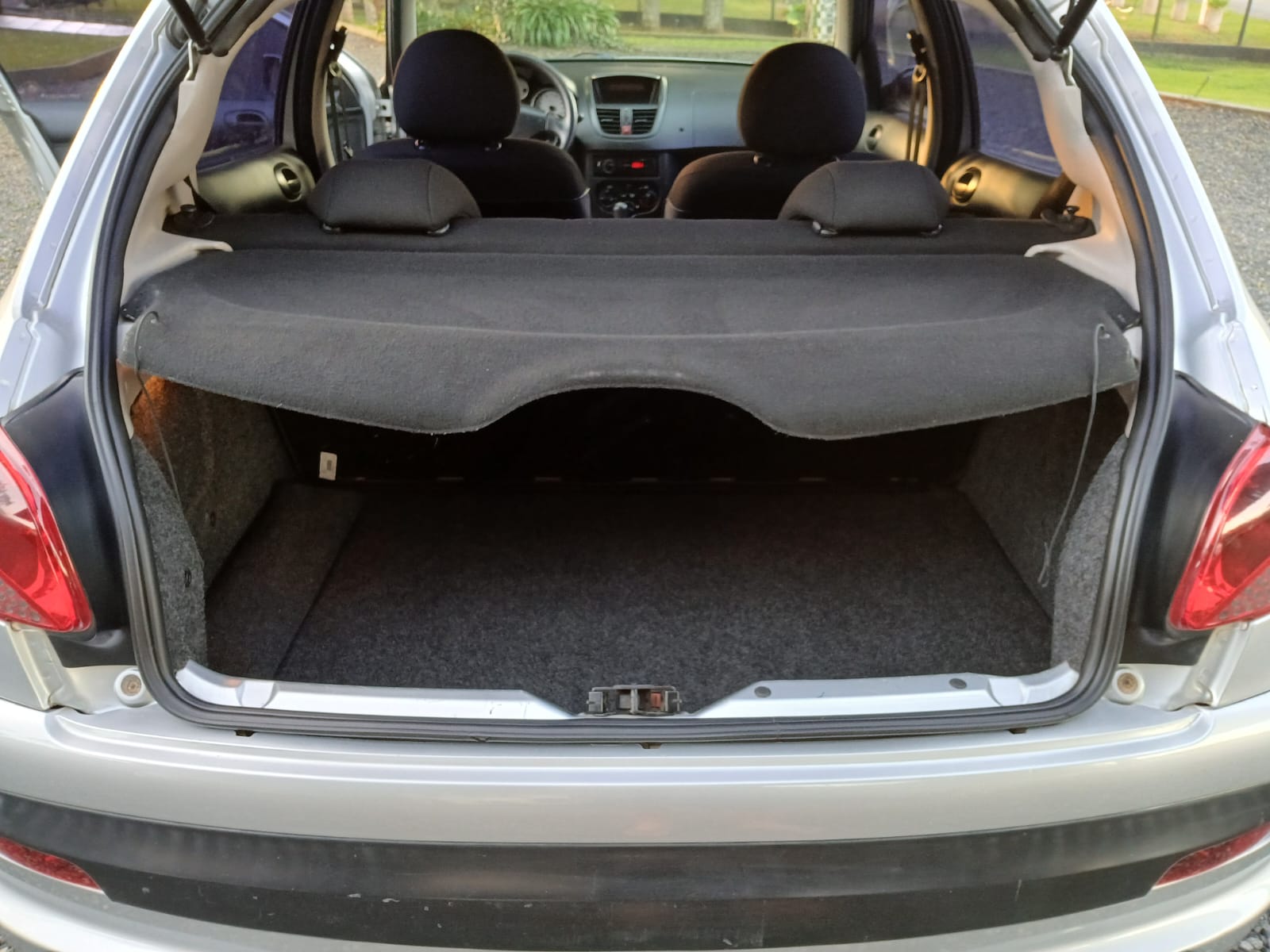 Peugeot 1.4 Completo 2010