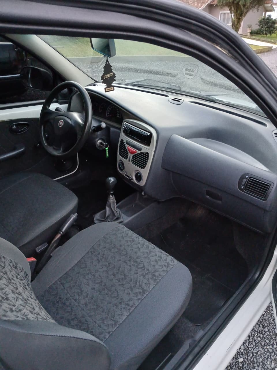 Strada Fire 1.4 Flex 2011